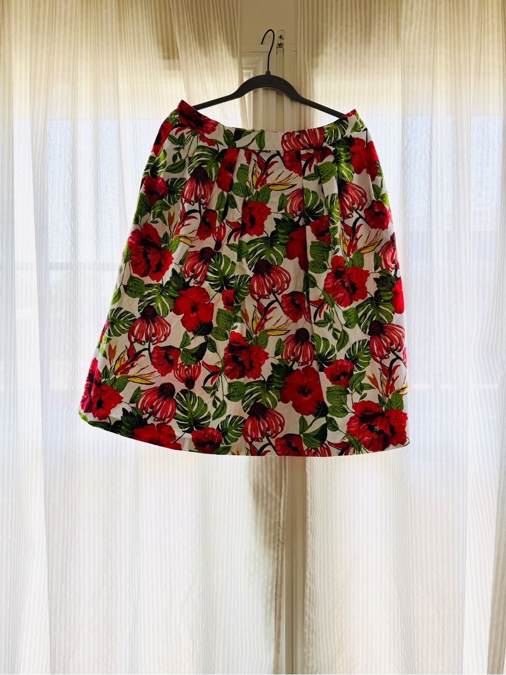 Eva Mendes Floral A-Line Skirt in Red and Green